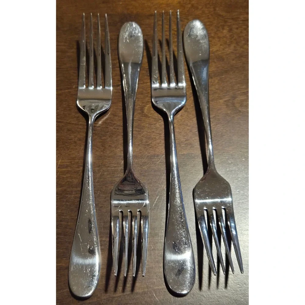 Reed & Barton 18/10 Stainless Steel Dayton Dinner Forks Set/4 Silverware 8 inch